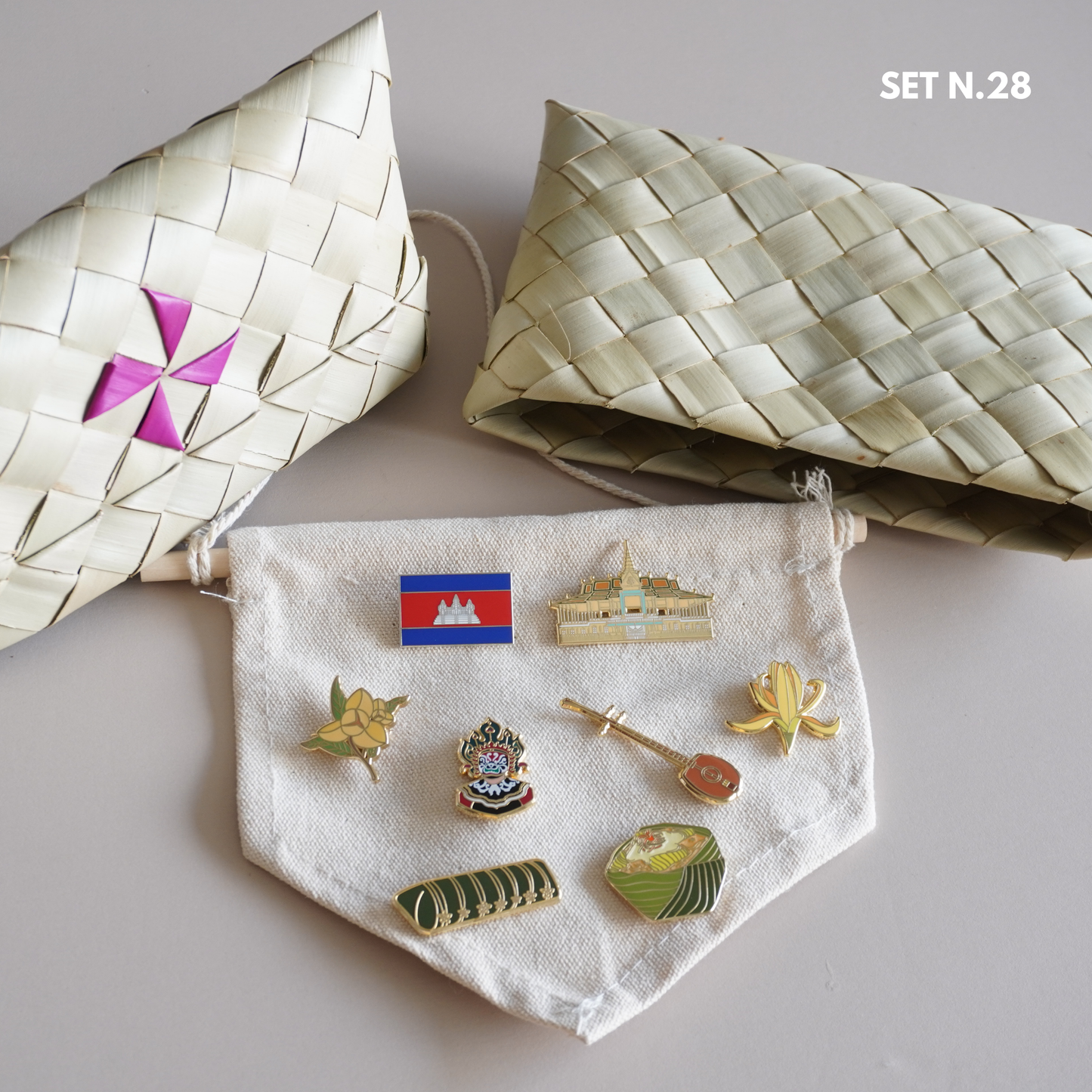 Khmer - Set N.28 (Hanging Badge)