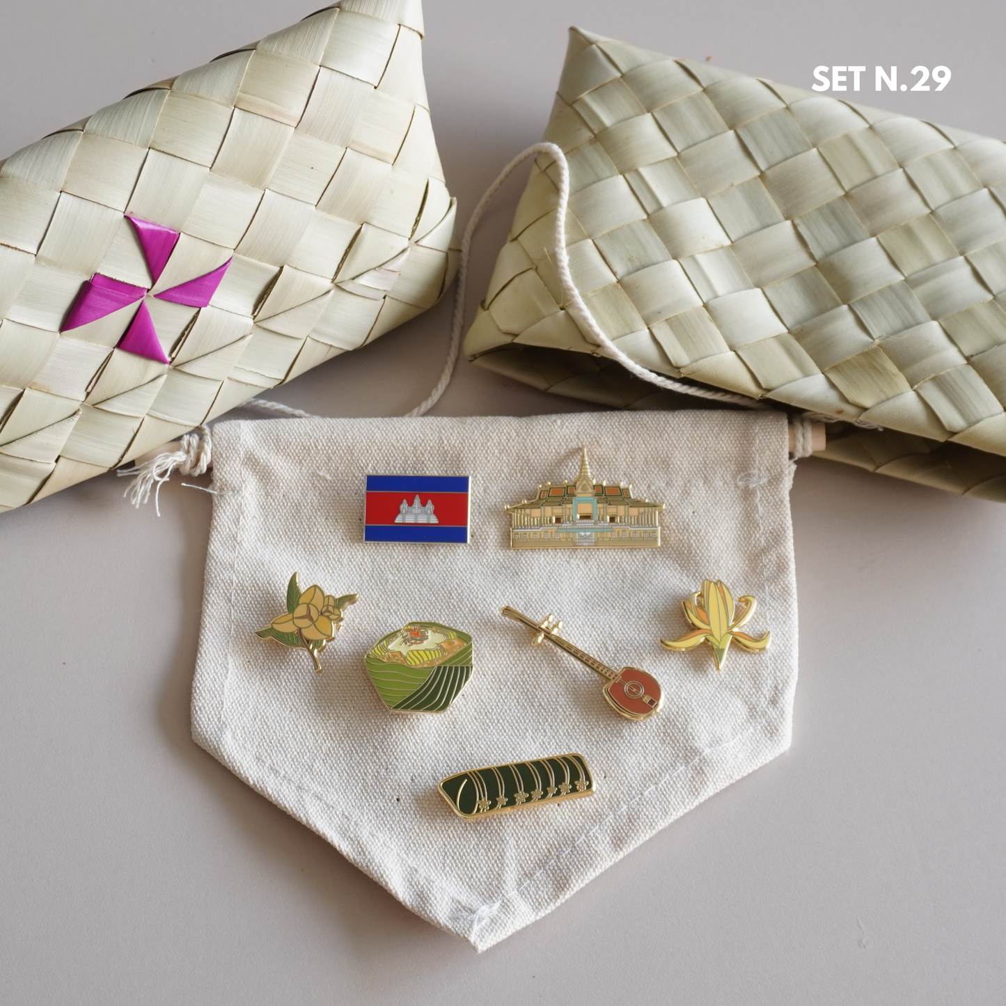 Khmer - Set N.29 (Hanging Badge)