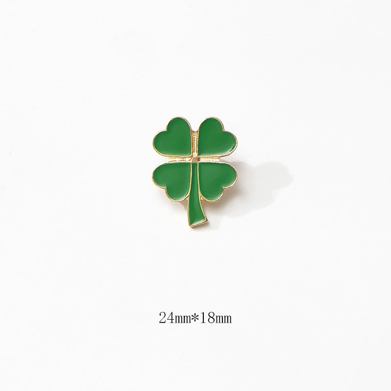 Plant - Green Four Leaf Clover (lucky leaf)