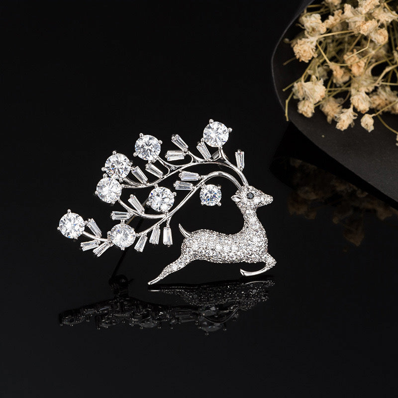 Classic Pin - Women Deer Brooch (កន្លាស់នារី)